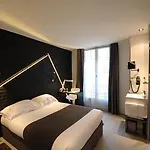 Arc De Triomphe Etoile Hotel