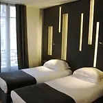 Arc De Triomphe Etoile Hotel
