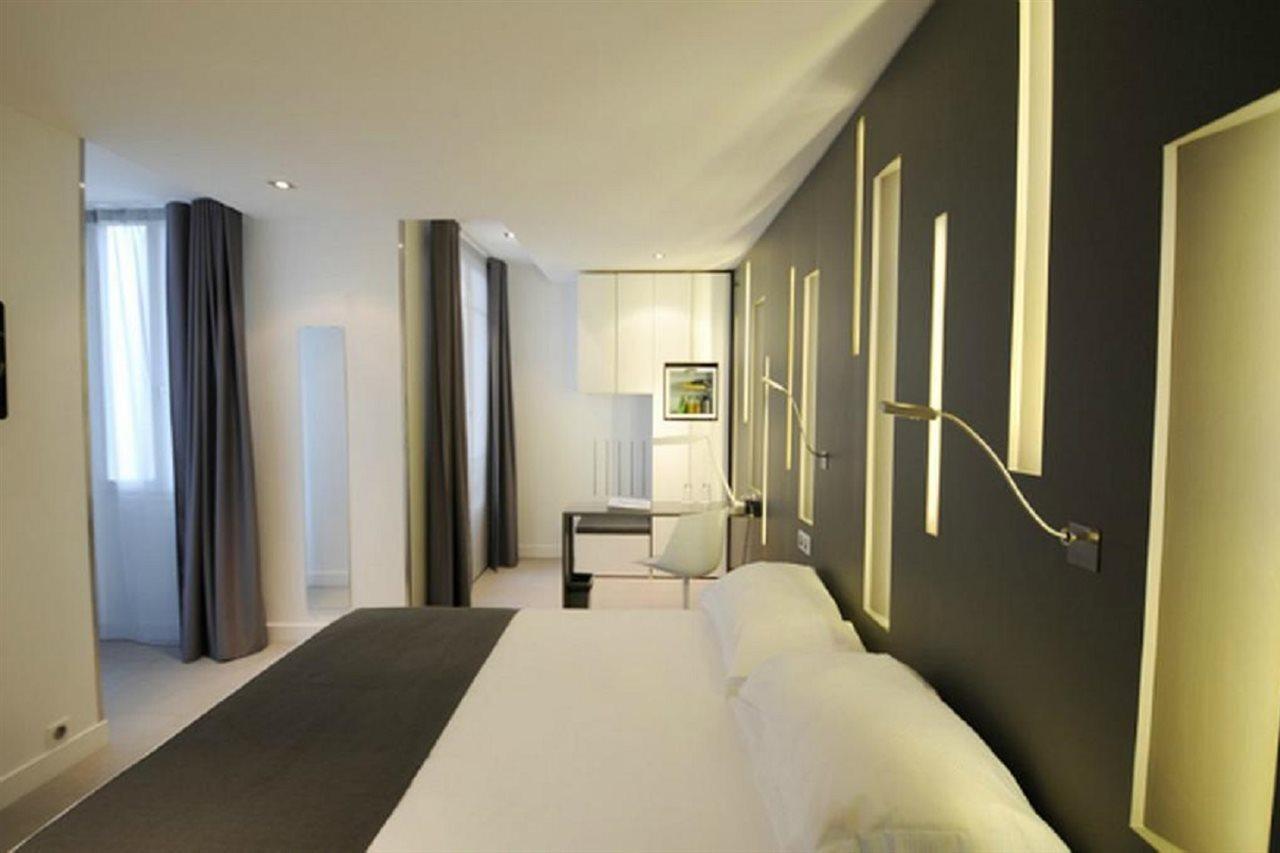 Arc De Triomphe Etoile 4*