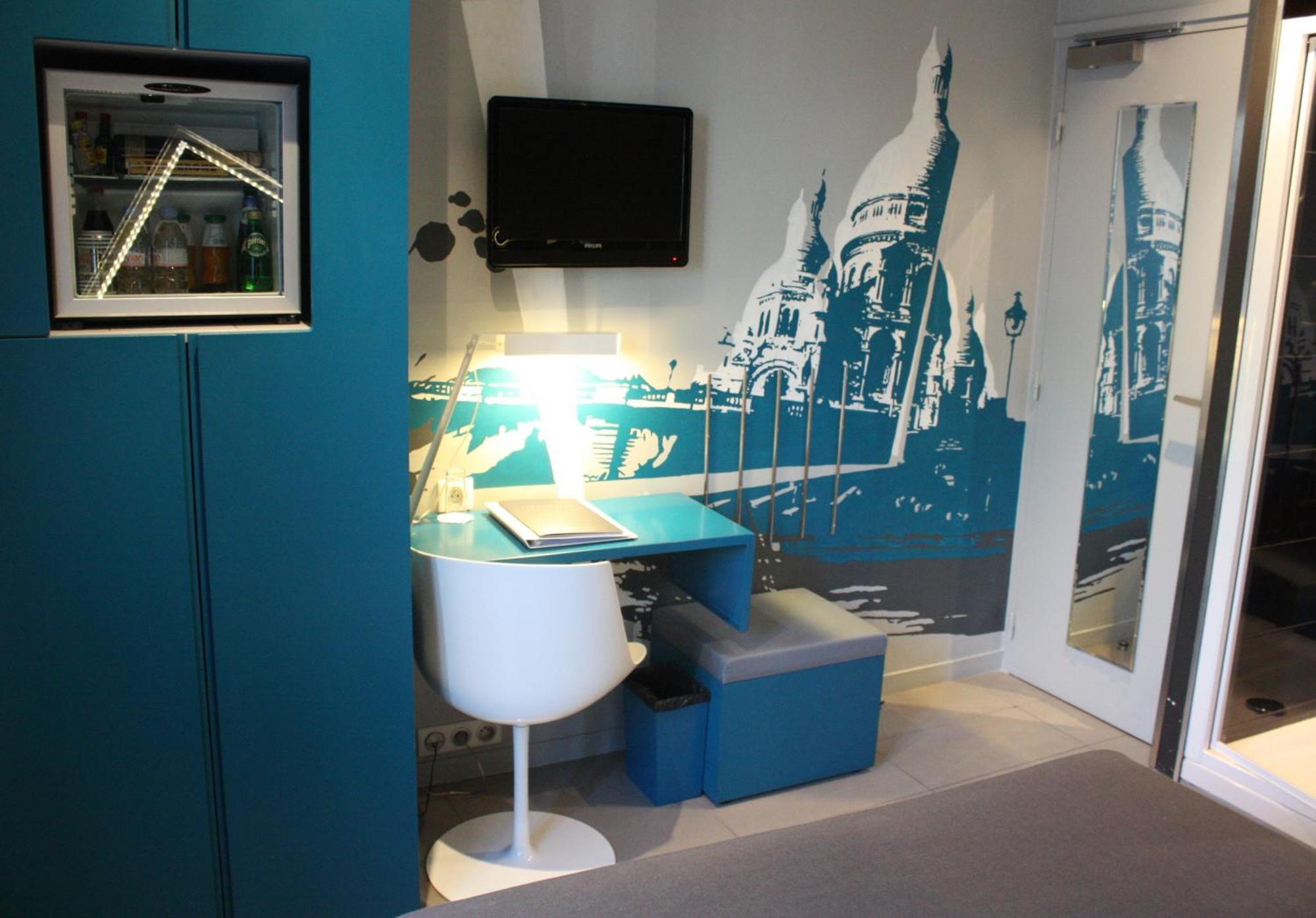 Hotel Arc De Triomphe Etoile 4*