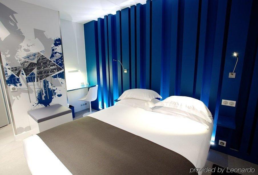 Arc De Triomphe Etoile Hotel