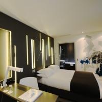 Hotel Arc De Triomphe Etoile 4*
