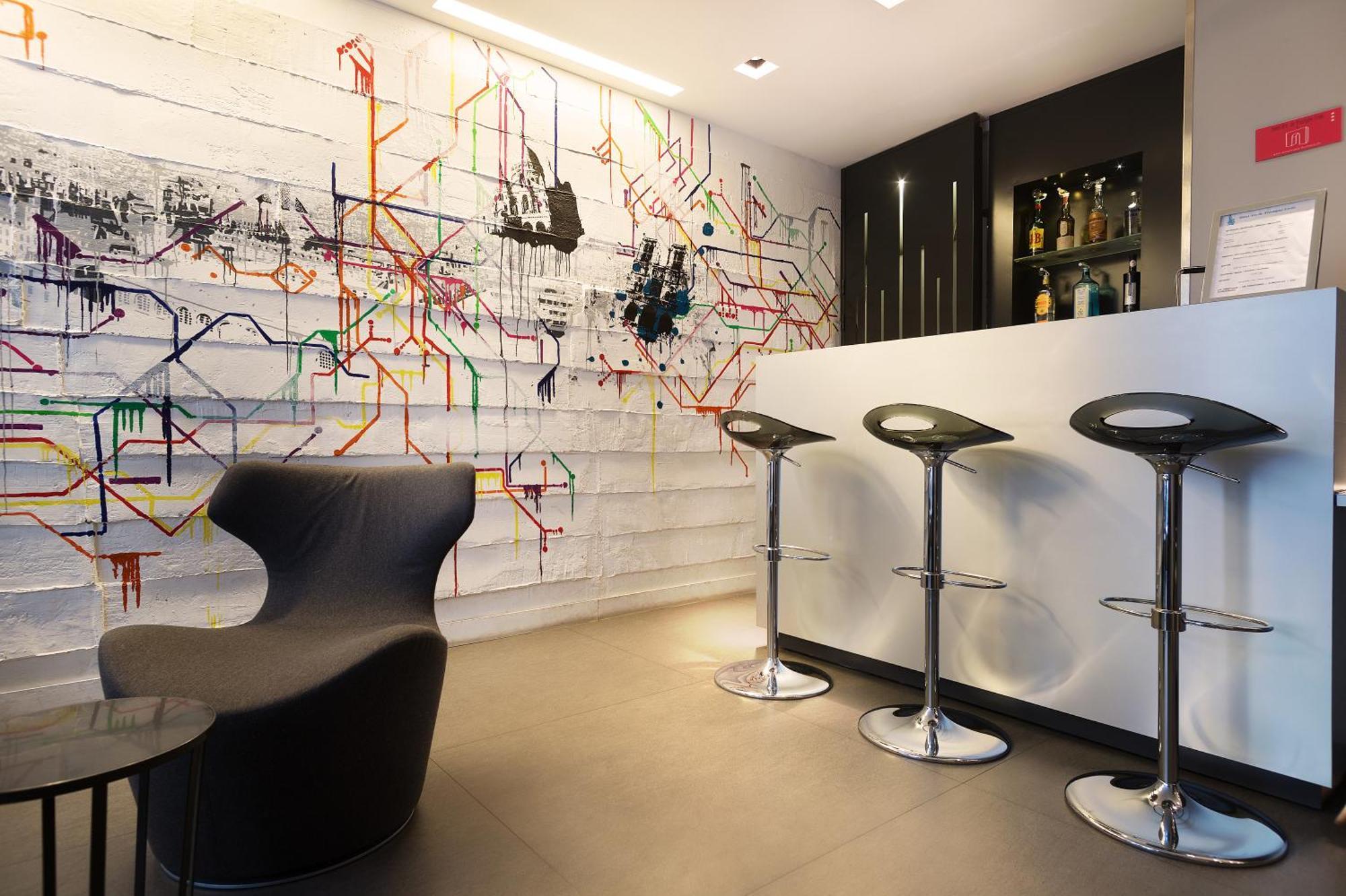 Arc De Triomphe Etoile Hotel 4*