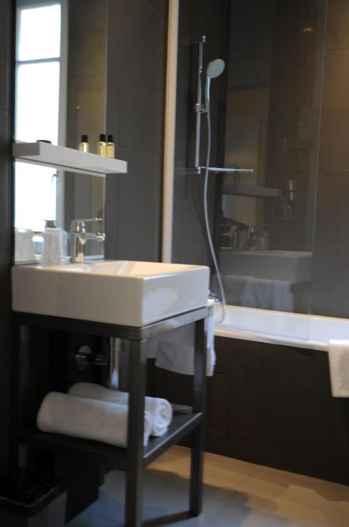 Arc De Triomphe Etoile 4*